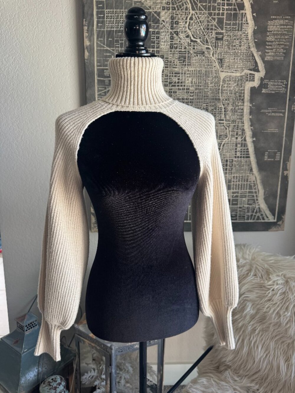 Size M - Madewell Ribbed Cream Turtle Neck Long Sleeve Pullover Shrug